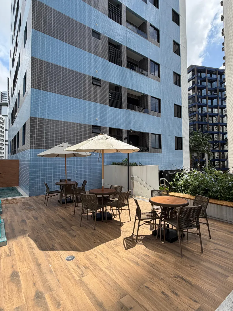 Apartamento &agrave; venda em Boa viagem| 2 quartos sendo 1 suite | Varanda Rua Carlos Pereira Falcão Recife - 