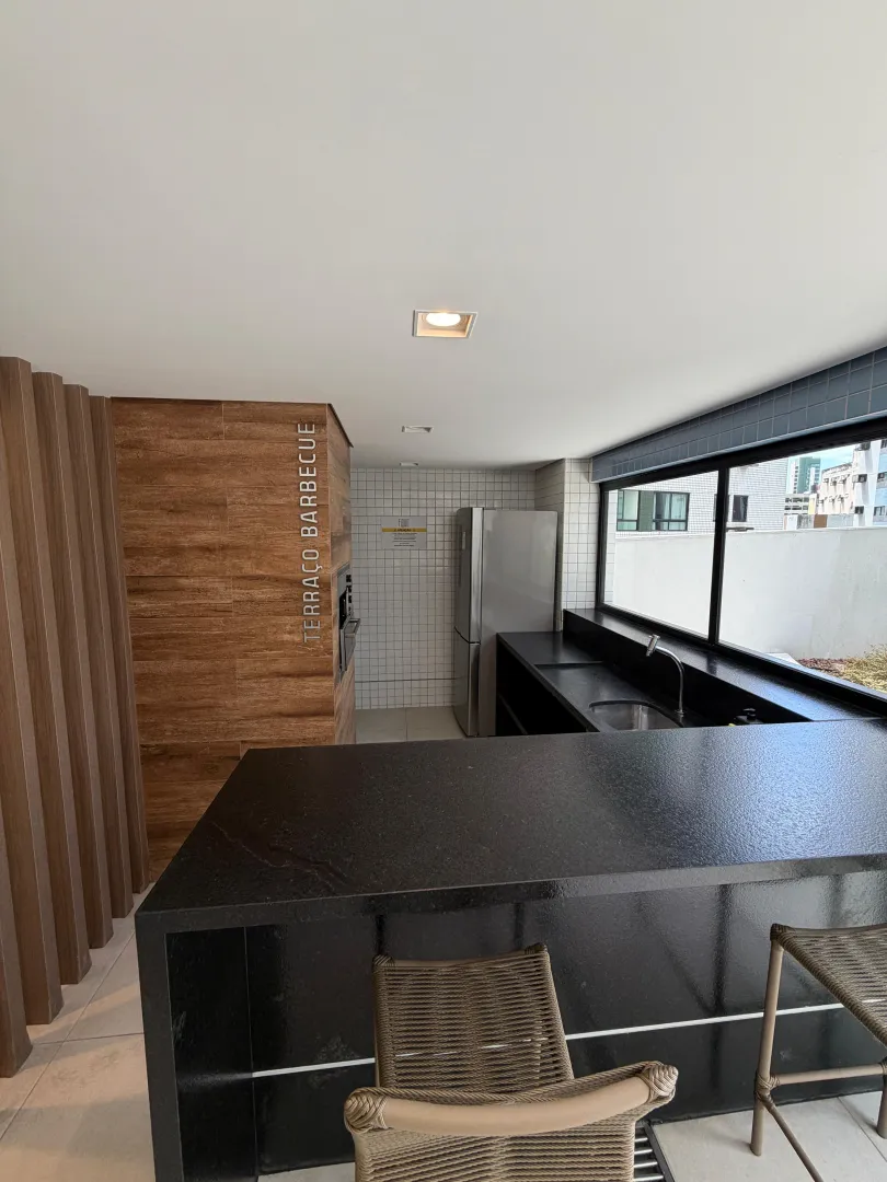 Apartamento &agrave; venda em Boa viagem| 2 quartos sendo 1 suite | Varanda Rua Carlos Pereira Falcão Recife - 