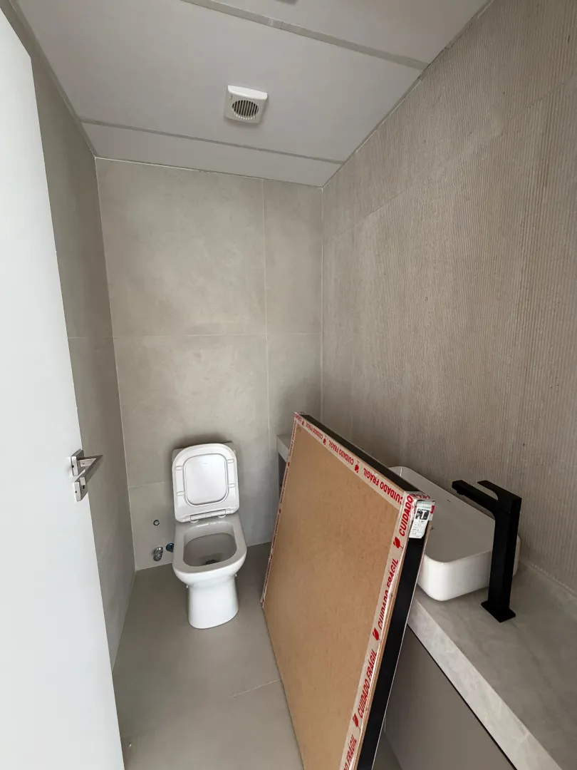Sala em empresarial com 80m&sup2; | Venda e loca&ccedil;&atilde;o | 2 vagas | 2 wc&rsquo;s Rua Barão de Souza Leão Recife - 