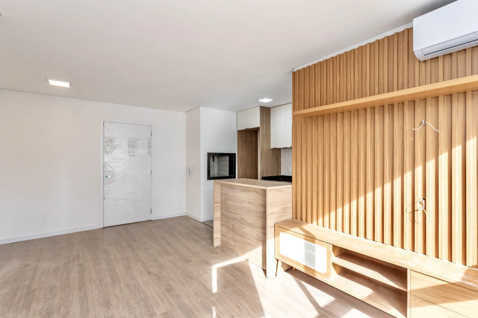 R$ 690.000 - BELO APARTAMENTO - 62M2 - 2 DORM - SU&Iacute;TE - 1 VAGA - INFRA Rua Chile Porto Alegre - 