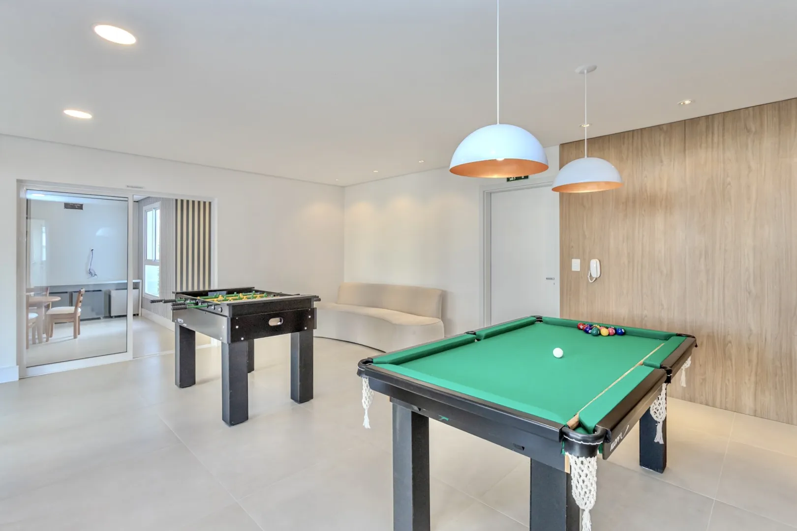 R$ 690.000 - BELO APARTAMENTO - 62M2 - 2 DORM - SU&Iacute;TE - 1 VAGA - INFRA Rua Chile Porto Alegre - 