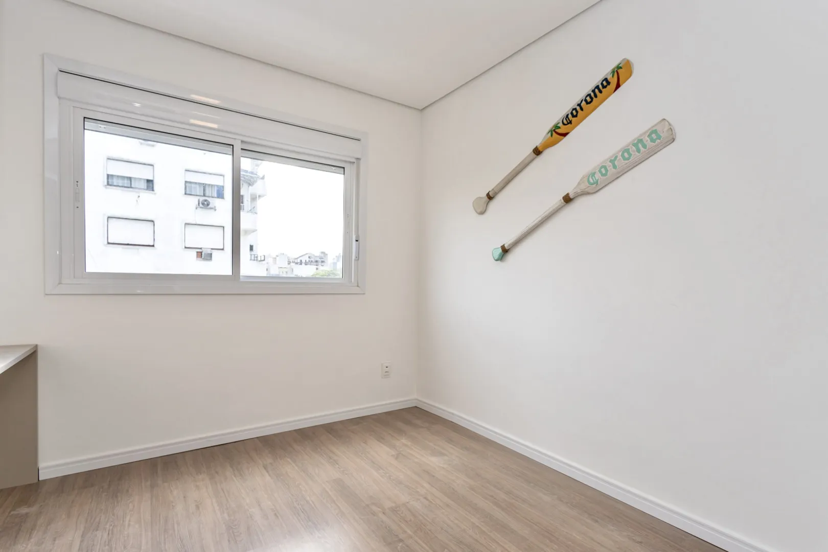 R$ 690.000 - BELO APARTAMENTO - 62M2 - 2 DORM - SU&Iacute;TE - 1 VAGA - INFRA Rua Chile Porto Alegre - 
