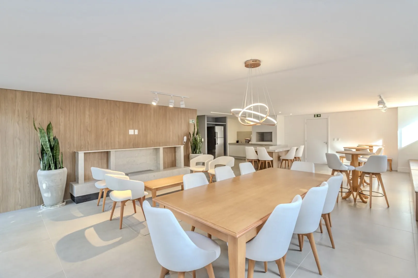 R$ 690.000 - BELO APARTAMENTO - 62M2 - 2 DORM - SU&Iacute;TE - 1 VAGA - INFRA Rua Chile Porto Alegre - 