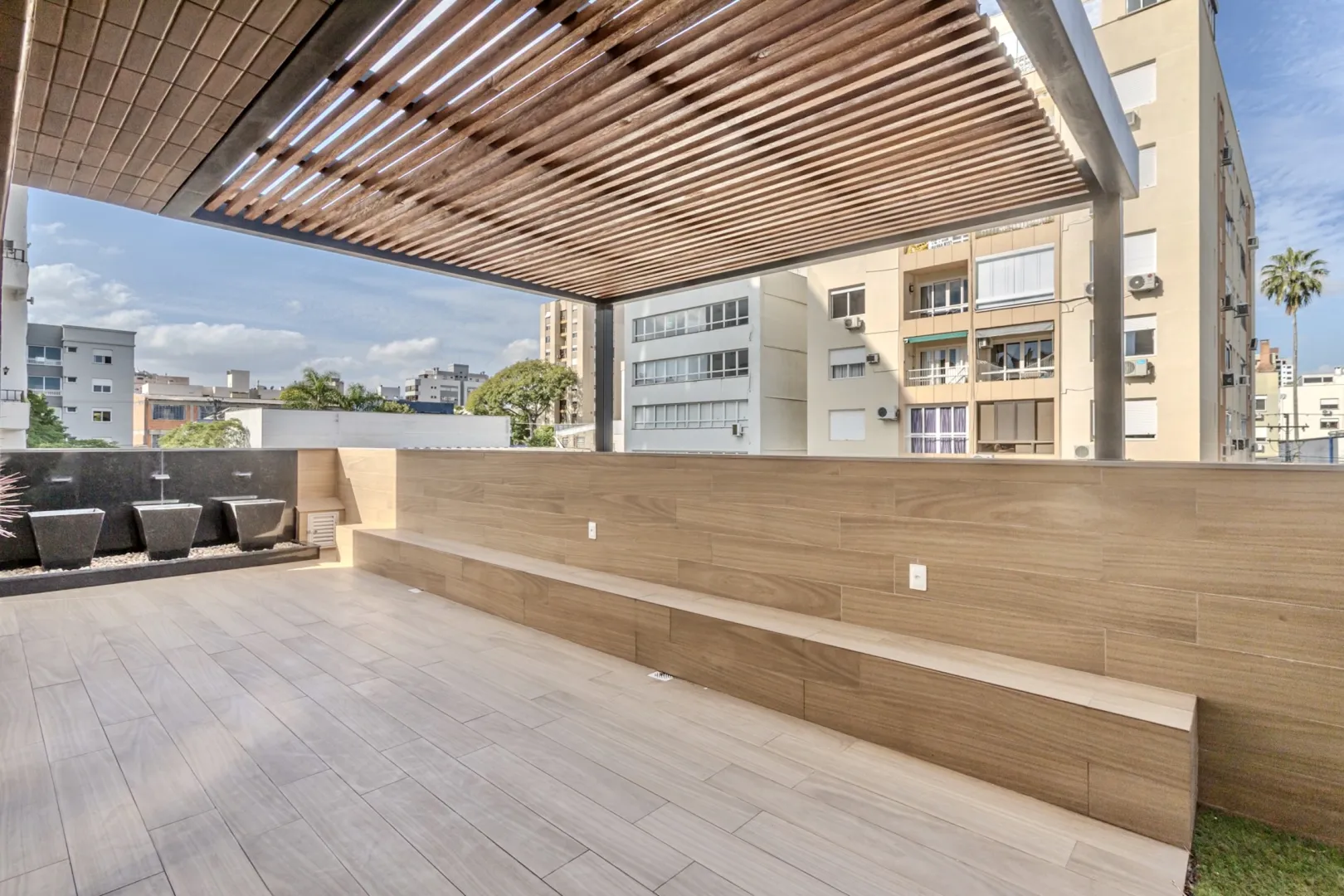 R$ 690.000 - BELO APARTAMENTO - 62M2 - 2 DORM - SU&Iacute;TE - 1 VAGA - INFRA Rua Chile Porto Alegre - 