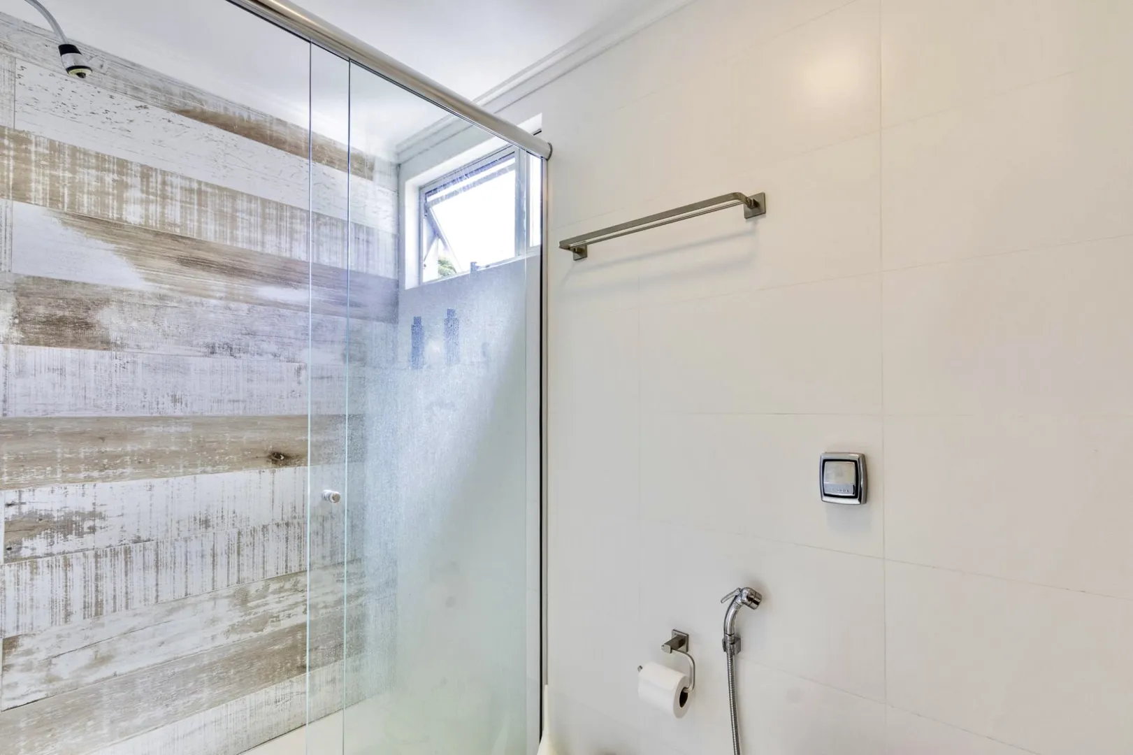 R$ 520.000 - &Oacute;TIMO APARTAMENTO - MOBILIADO - 89M2 - 2 DORM - SU&Iacute;TE - VISTA Rua Vicente da Fontoura Porto Alegre - 