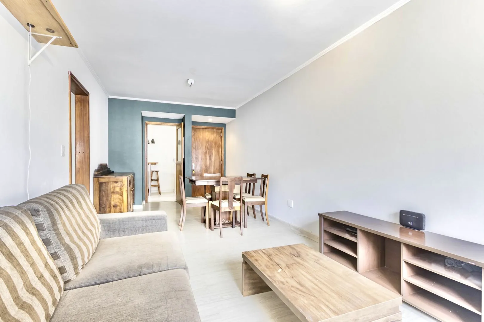 R$ 520.000 - &Oacute;TIMO APARTAMENTO - MOBILIADO - 89M2 - 2 DORM - SU&Iacute;TE - VISTA Rua Vicente da Fontoura Porto Alegre - 