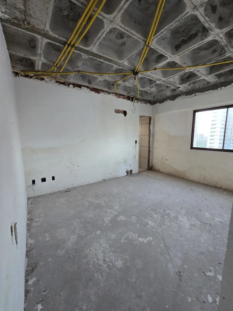 Apartamento &agrave; venda com 135,50 m&sup2; | 4 Quartos sendo 3 su&iacute;tes | 2 vagas | Varanda Rua Luís de Farias Barbosa Recife - 