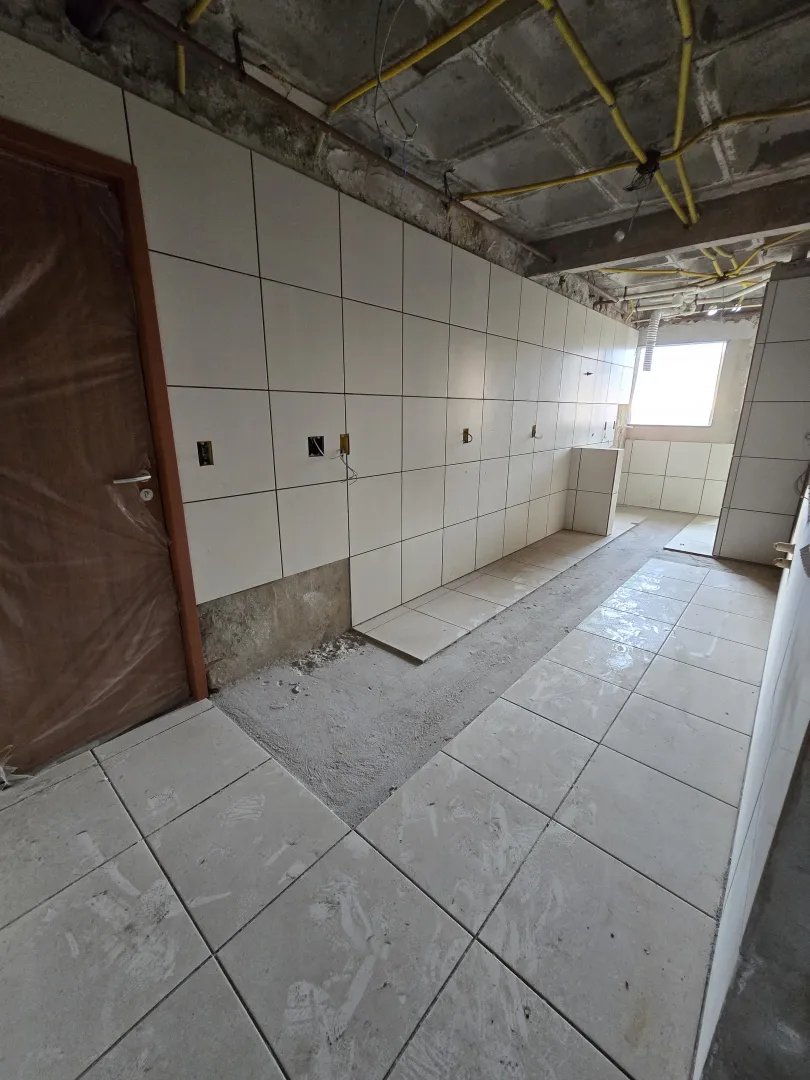 Apartamento &agrave; venda com 135,50 m&sup2; | 4 Quartos sendo 3 su&iacute;tes | 2 vagas | Varanda Rua Luís de Farias Barbosa Recife - 
