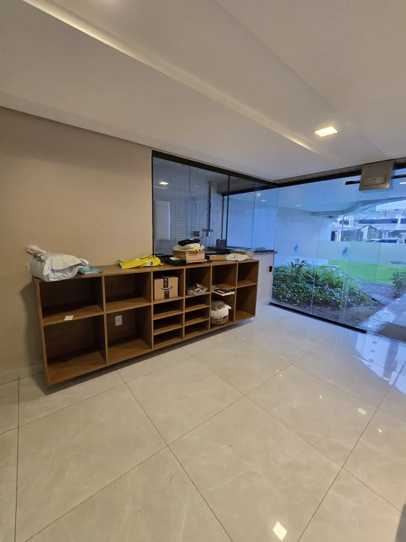 Apartamento &agrave; venda com 135,50 m&sup2; | 4 Quartos sendo 3 su&iacute;tes | 2 vagas | Varanda Rua Luís de Farias Barbosa Recife - 