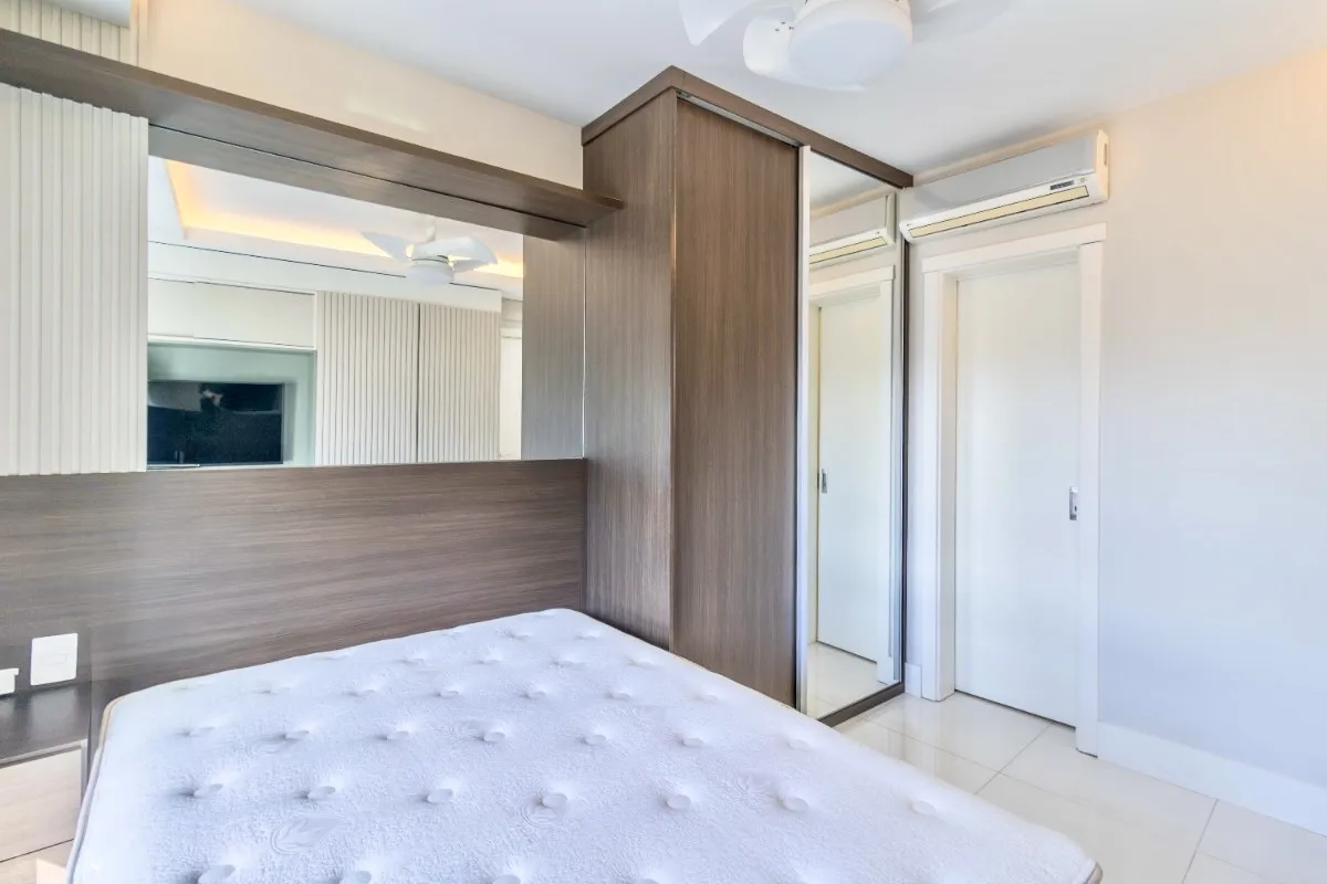 R$ 990.000 - PARIGI - 57M2 - MOBILIADO - 1 DORM - SU&Iacute;TE - SACADA - LAREIRA - VAGA - INFRA Rua Valdir Antônio Lopes Porto Alegre - 
