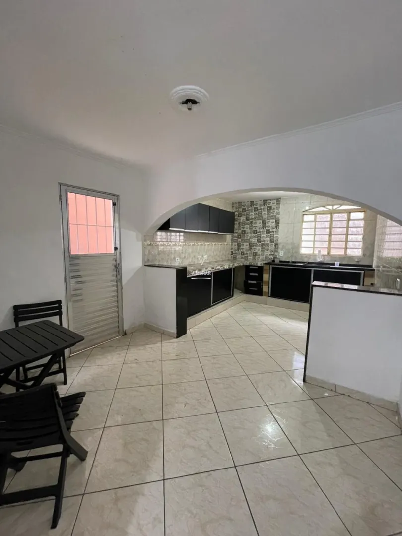 Sobrado 3 dormit&oacute;rios + 2 vagas de garagem  Guarulhos - 