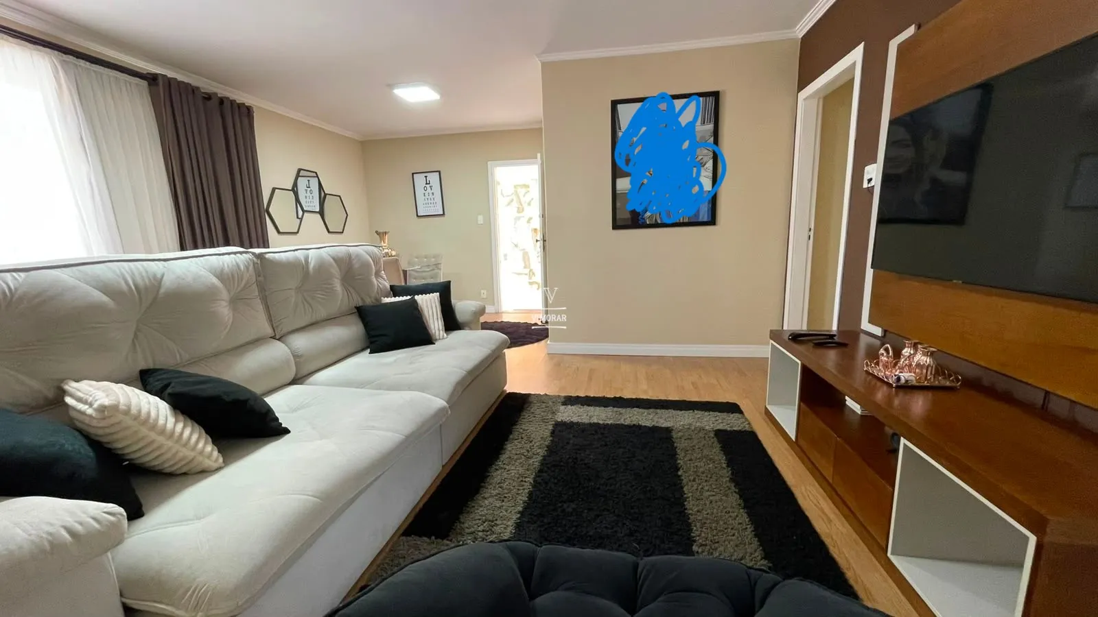 Casa t&eacute;rrea 3 dormit&oacute;rios + 4 vagas de garagem  Guarulhos - 