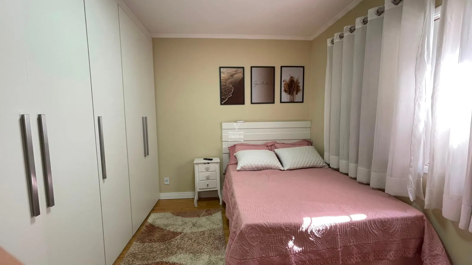 Casa t&eacute;rrea 3 dormit&oacute;rios + 4 vagas de garagem  Guarulhos - 