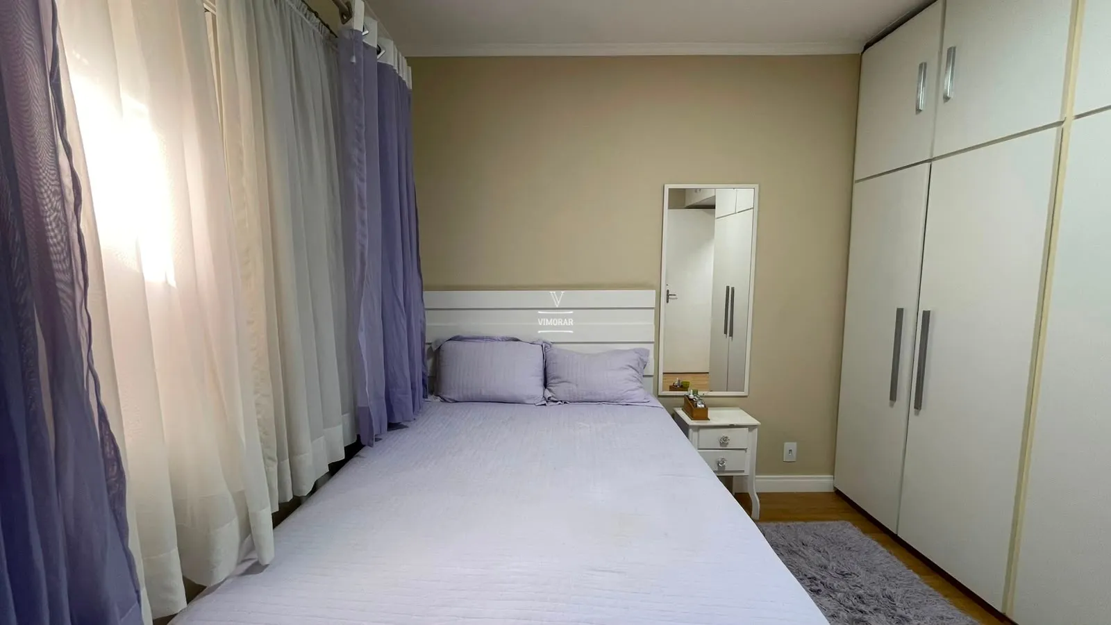 Casa t&eacute;rrea 3 dormit&oacute;rios + 4 vagas de garagem  Guarulhos - 