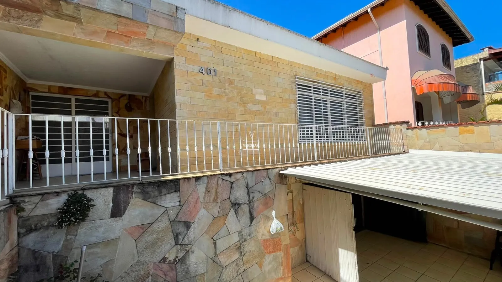 Casa t&eacute;rrea 3 dormit&oacute;rios + 4 vagas de garagem  Guarulhos - 