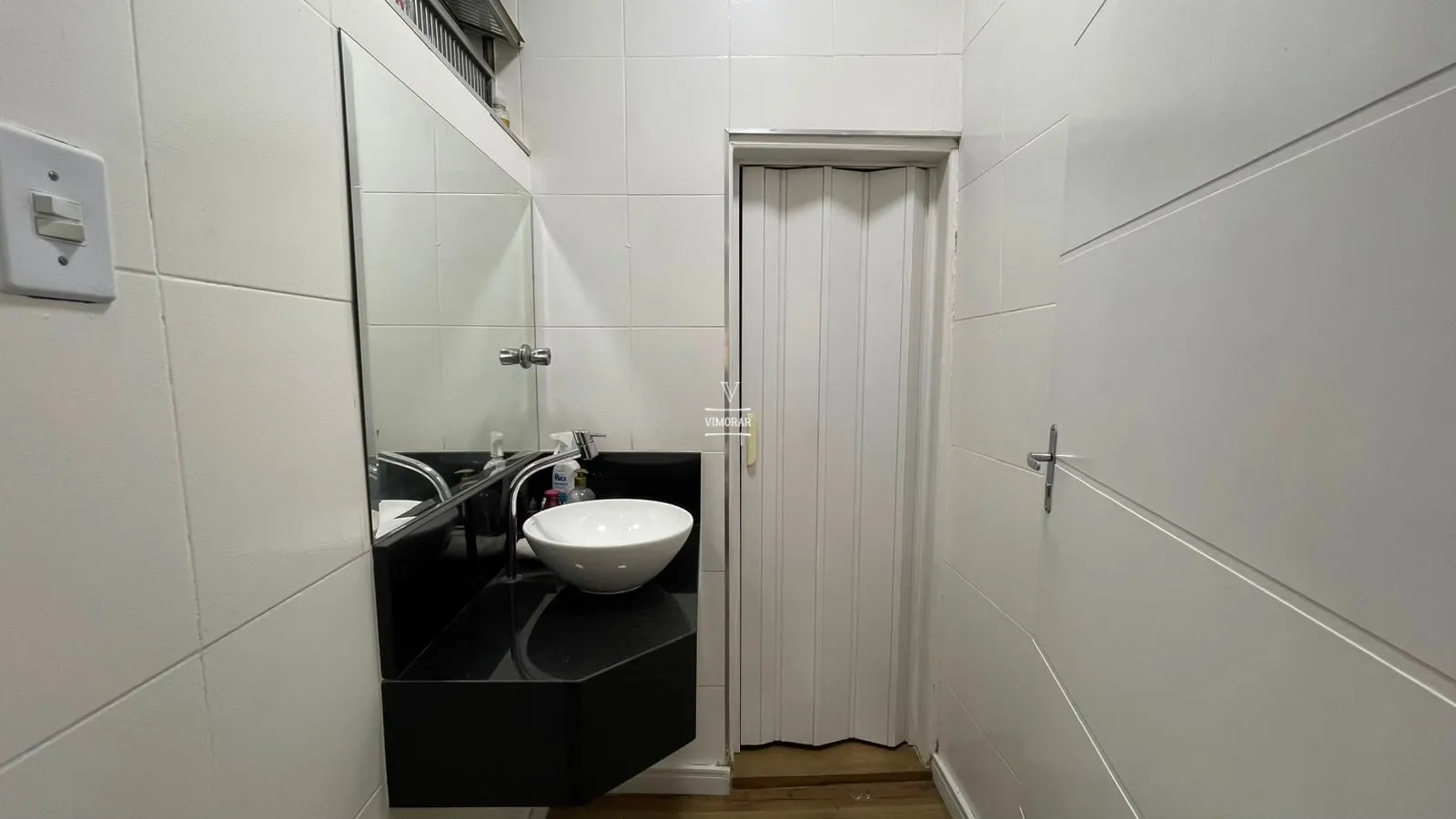 Casa t&eacute;rrea 3 dormit&oacute;rios + 4 vagas de garagem  Guarulhos - 