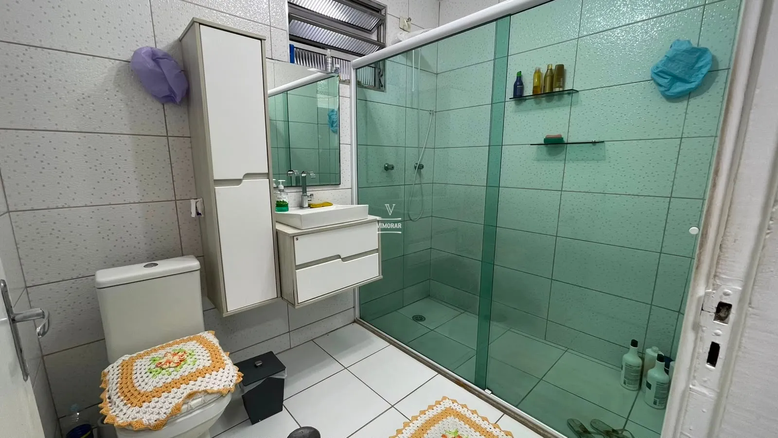 Casa t&eacute;rrea 3 dormit&oacute;rios + 4 vagas de garagem  Guarulhos - 