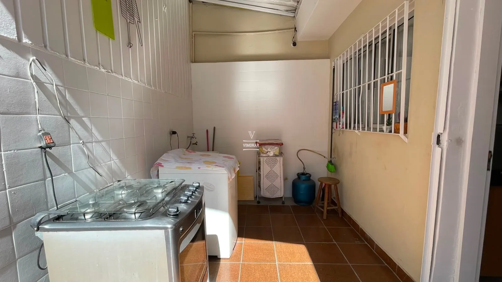 Casa t&eacute;rrea 3 dormit&oacute;rios + 4 vagas de garagem  Guarulhos - 