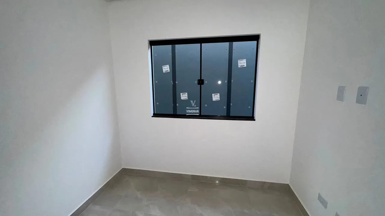 Sobrado 4 dormit&oacute;rios sendo 2 su&iacute;tes + 5 vagas de garagem  Itaquaquecetuba - 