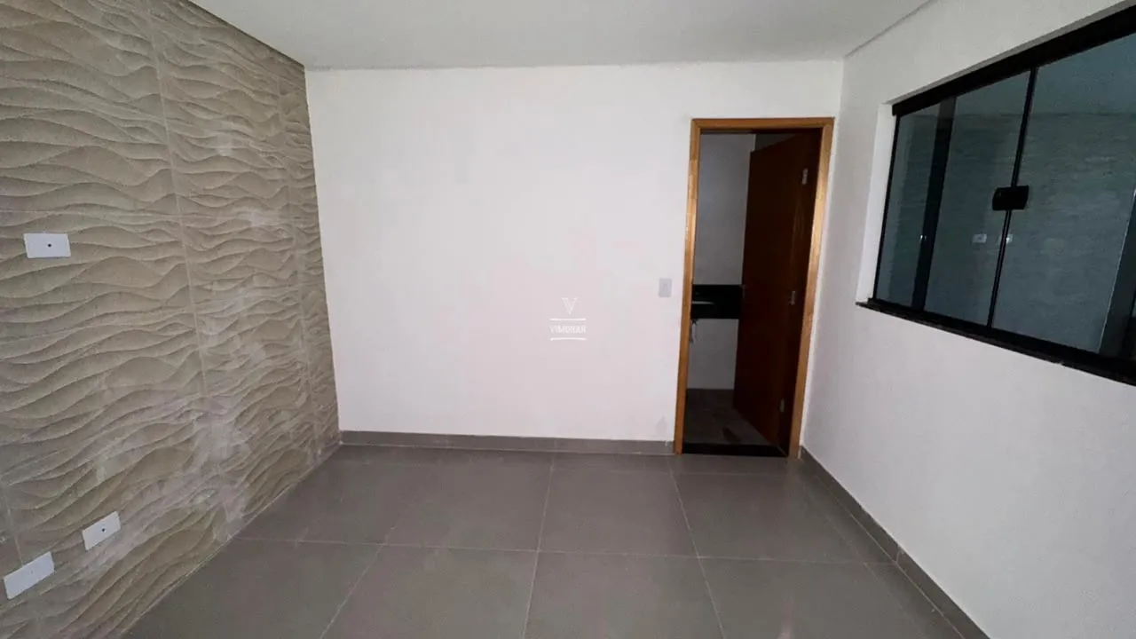 Sobrado 4 dormit&oacute;rios sendo 2 su&iacute;tes + 5 vagas de garagem  Itaquaquecetuba - 