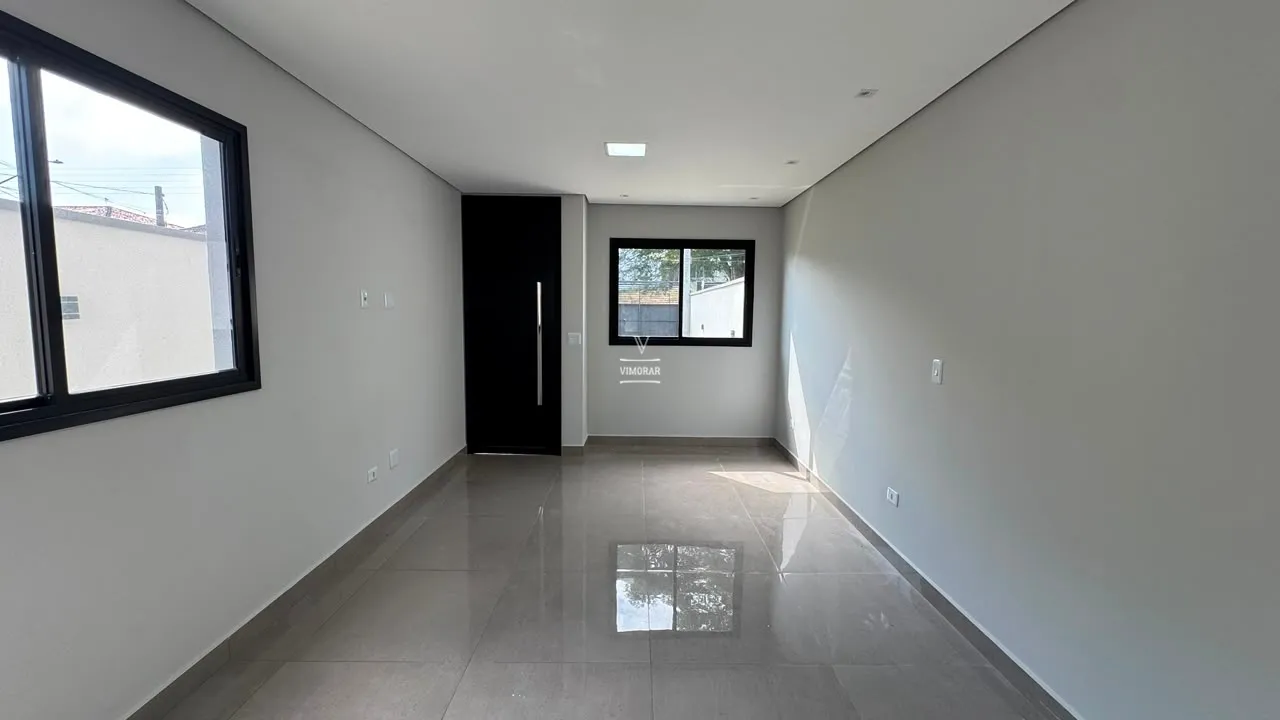 Sobrado 3 su&iacute;tes + 4 vagas de garagem  Arujá - 
