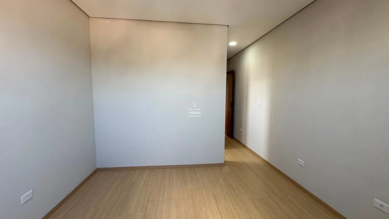 Sobrado 3 su&iacute;tes + 4 vagas de garagem  Arujá - 