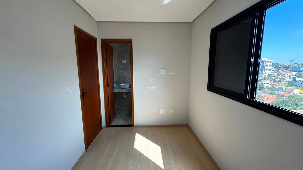 Sobrado 3 su&iacute;tes + 4 vagas de garagem  Arujá - 