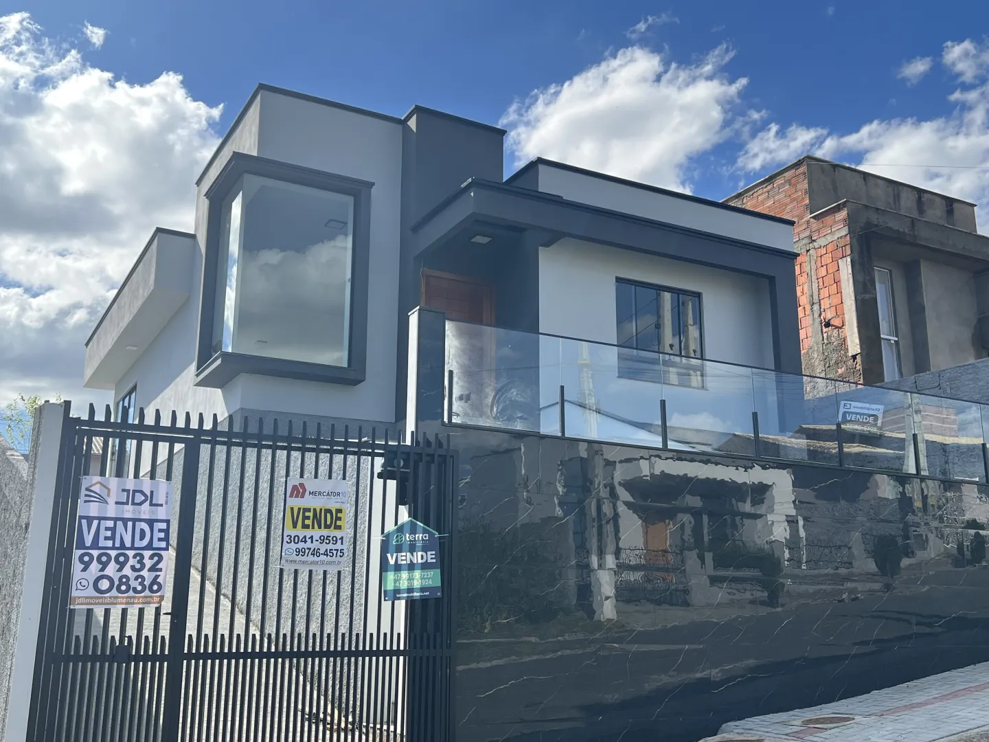 Casa Nova 3 quartos sendo uma su&iacute;te com closet Rua Santa Tereza de Calcutá Indaial - 