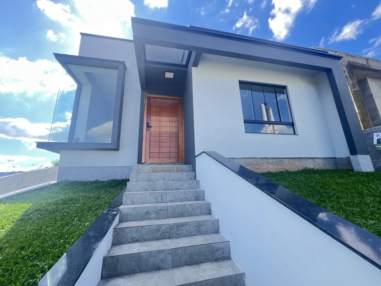 Casa Nova 3 quartos sendo uma su&iacute;te com closet Rua Santa Tereza de Calcutá Indaial - 