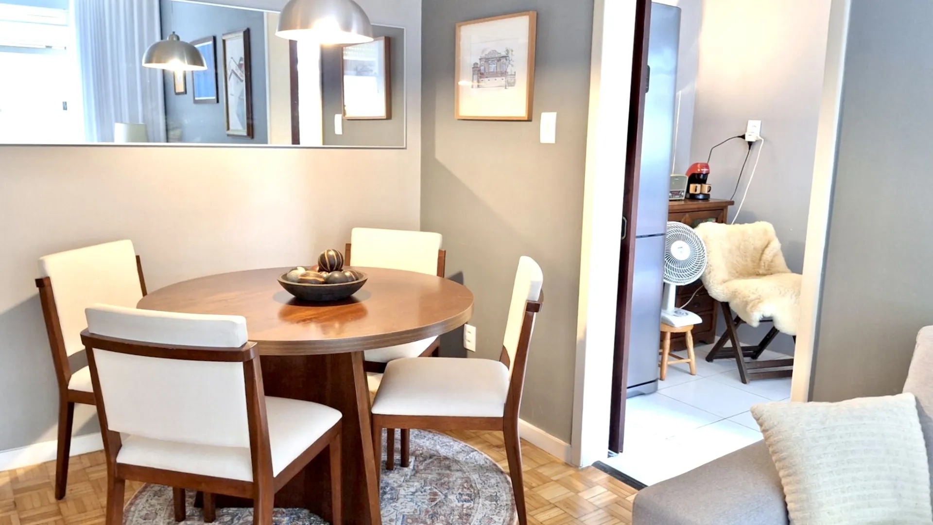 R$ 690.000 - MARAVILHOSO APARTAMENTO T&Eacute;RREO - 77M2 - 2 DORM - 1 VAGA Rua Marquês do Pombal Porto Alegre - 