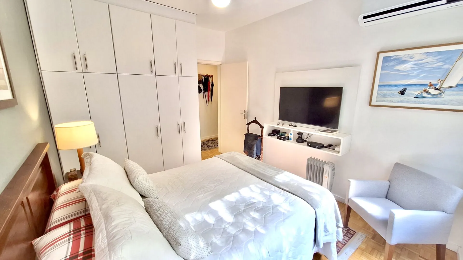 R$ 690.000 - MARAVILHOSO APARTAMENTO T&Eacute;RREO - 77M2 - 2 DORM - 1 VAGA Rua Marquês do Pombal Porto Alegre - 