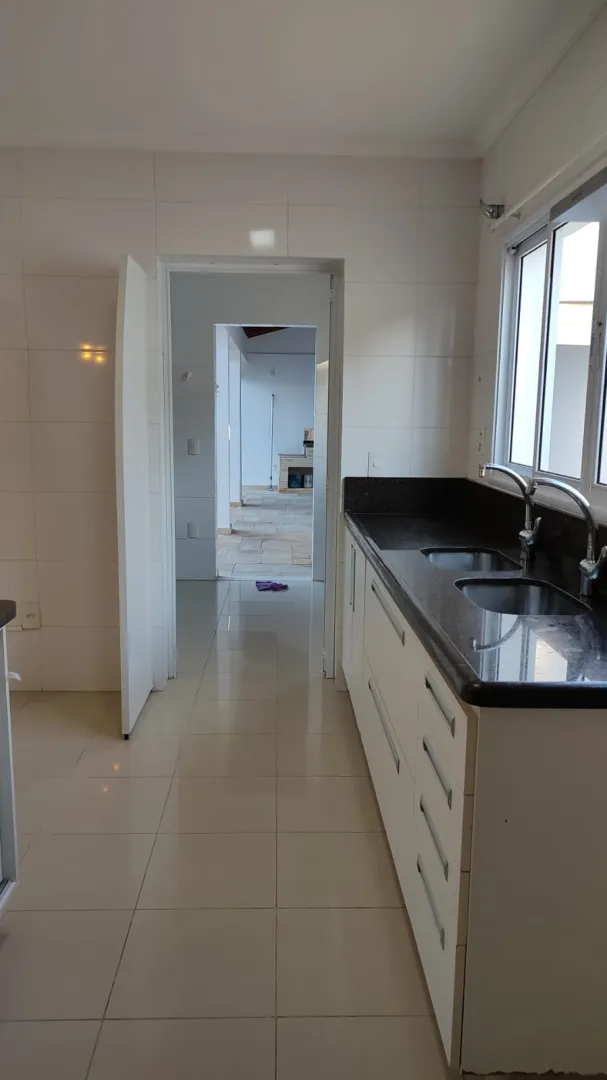 Casa para Loca&ccedil;&atilde;o - 320m - R$ 9.600 - Pacote - Cond. Aldeia da Mata - Votorantim Avenida Rogério Cassola Votorantim - 