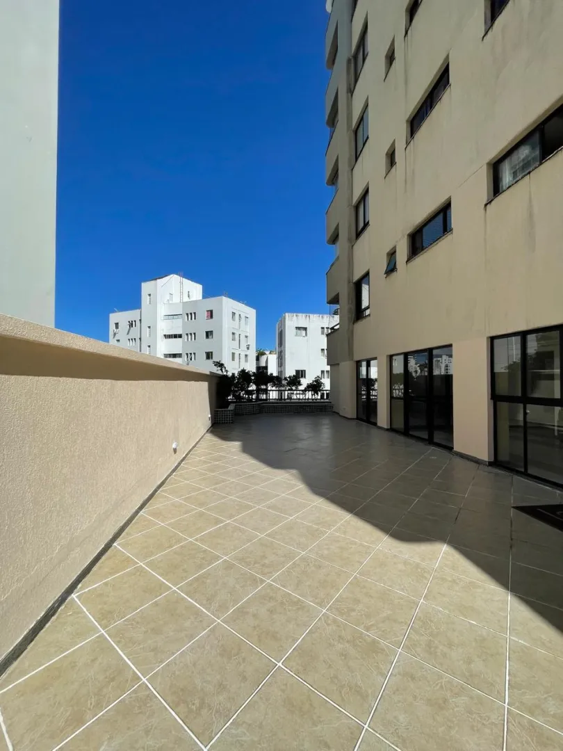 APARTAMENTO 2 QUARTOS SU&Iacute;TE 2 GARAGENS ELEVADORES &Agrave; VENDA JARDIM APIPEMA ONDINA Rua Nita Costa Salvador - 