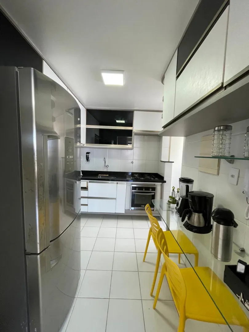 APARTAMENTO 2 QUARTOS SU&Iacute;TE 2 GARAGENS ELEVADORES &Agrave; VENDA JARDIM APIPEMA ONDINA Rua Nita Costa Salvador - 