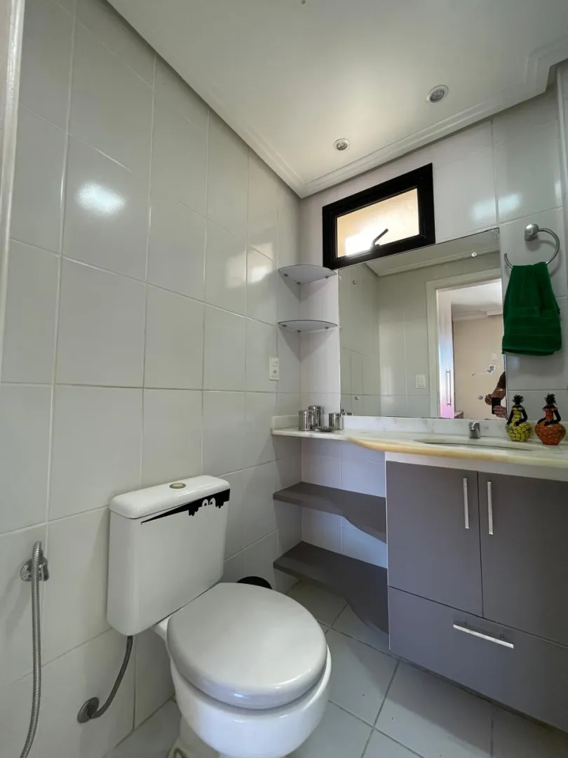 APARTAMENTO 2 QUARTOS SU&Iacute;TE 2 GARAGENS ELEVADORES &Agrave; VENDA JARDIM APIPEMA ONDINA Rua Nita Costa Salvador - 