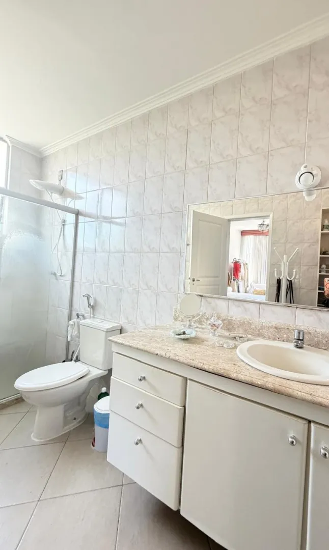 APARTAMENTO 4 QUARTOS SU&Iacute;TE GARAGENS ELEVADORES PORTARIA &Agrave; VENDA CORREDOR DA VIT&Oacute;RIA Avenida Sete de Setembro Salvador - 