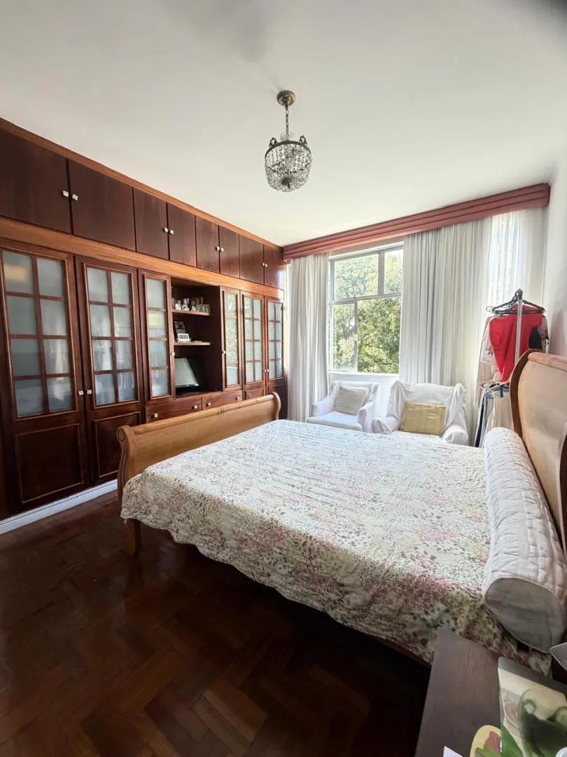 APARTAMENTO 4 QUARTOS SU&Iacute;TE GARAGENS ELEVADORES PORTARIA &Agrave; VENDA CORREDOR DA VIT&Oacute;RIA Avenida Sete de Setembro Salvador - 