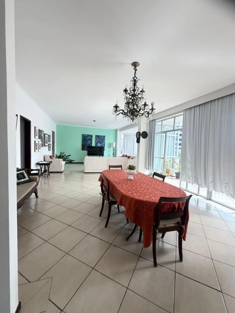APARTAMENTO 4 QUARTOS SU&Iacute;TE GARAGENS ELEVADORES PORTARIA &Agrave; VENDA CORREDOR DA VIT&Oacute;RIA Avenida Sete de Setembro Salvador - 