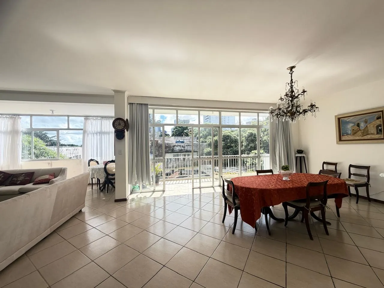 APARTAMENTO 4 QUARTOS SU&Iacute;TE GARAGENS ELEVADORES PORTARIA &Agrave; VENDA CORREDOR DA VIT&Oacute;RIA Avenida Sete de Setembro Salvador - 