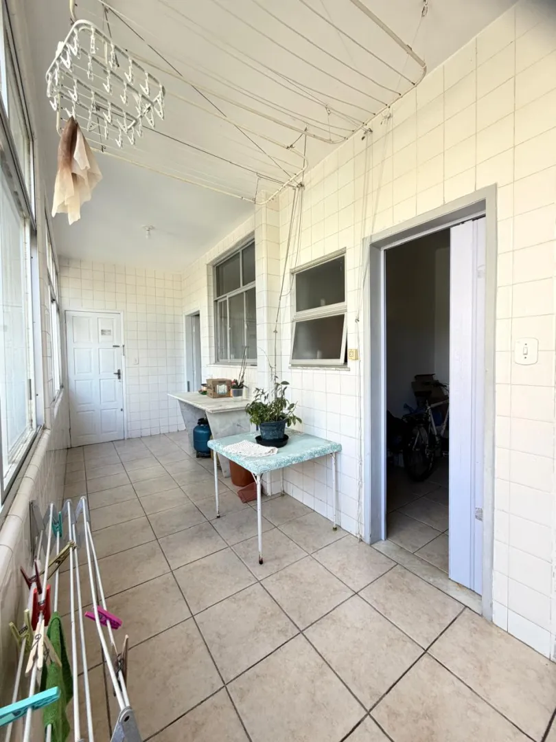 APARTAMENTO 4 QUARTOS SU&Iacute;TE GARAGENS ELEVADORES PORTARIA &Agrave; VENDA CORREDOR DA VIT&Oacute;RIA Avenida Sete de Setembro Salvador - 