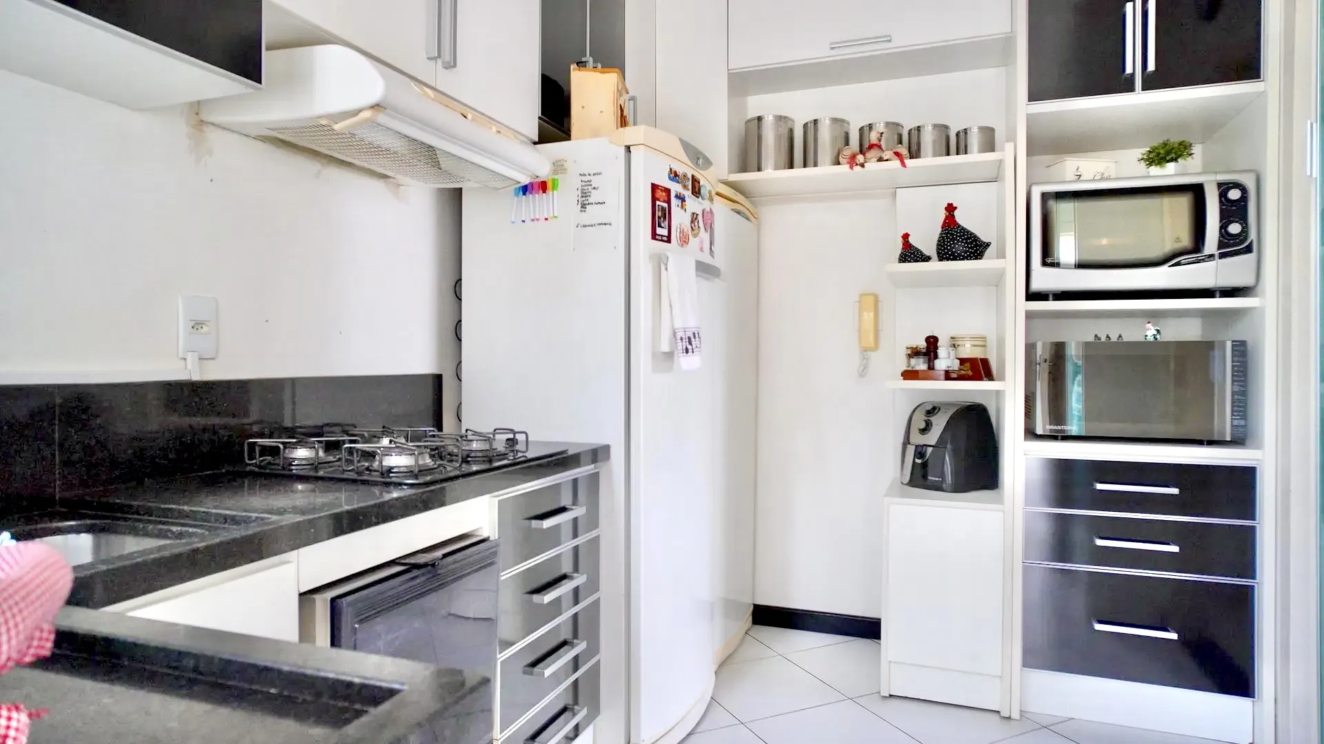 R$ 375.000 - OPORTUNIDADE - APARTAMENTO - 92M2 - 2 DORM - SU&Iacute;TE - 1 VAGA Rua Enes Bandeira Porto Alegre - 