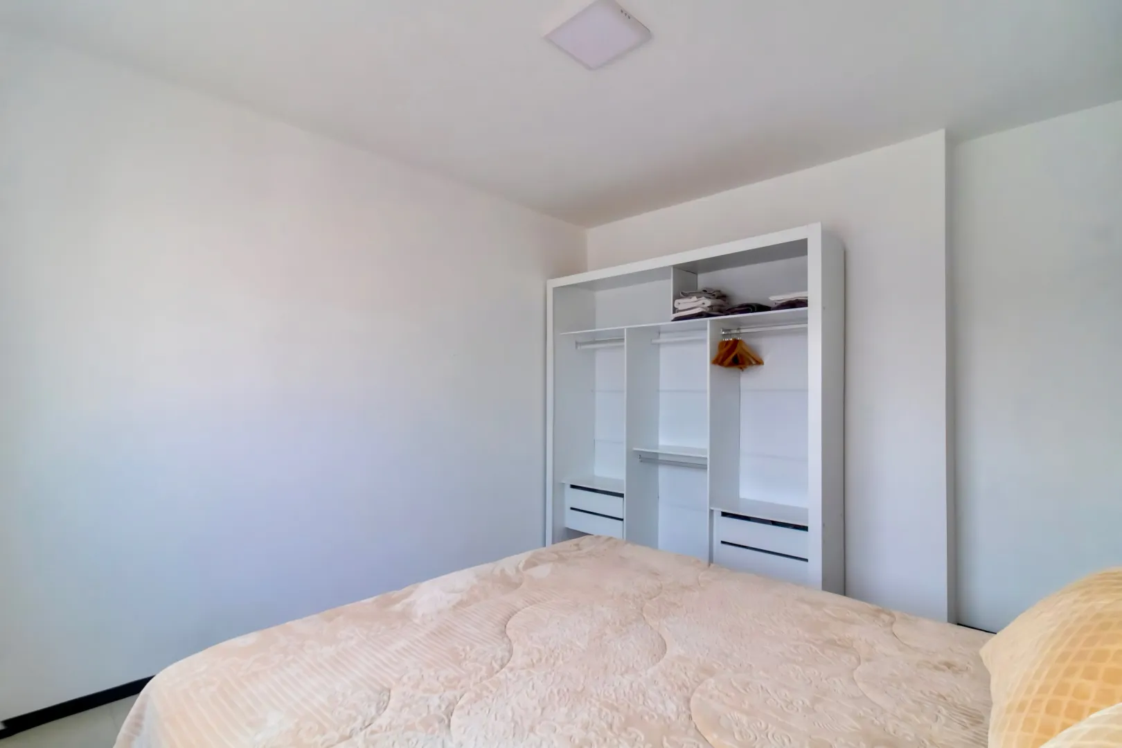 R$ 680.000 - JOY - APARTAMENTO - 63M2 - 2 DORM - SU&Iacute;TE - VISTA - 2 VAGAS - INFRA Rua Bezerra de Menezes Porto Alegre - 