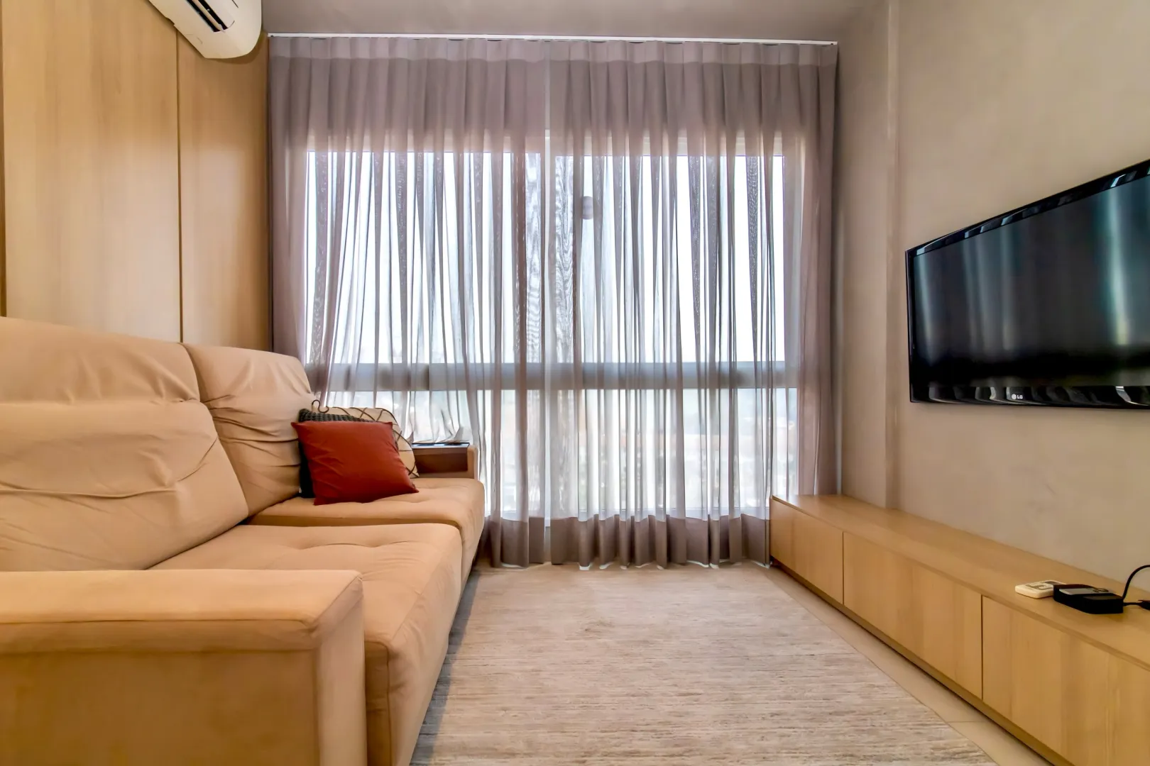 R$ 680.000 - JOY - APARTAMENTO - 63M2 - 2 DORM - SU&Iacute;TE - VISTA - 2 VAGAS - INFRA Rua Bezerra de Menezes Porto Alegre - 