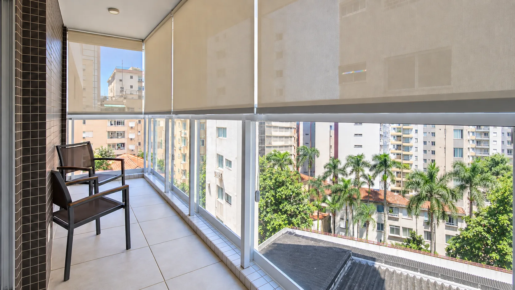 Apartamento mobiliado no Tarum&atilde;, na quadra da praia, para temporada ou anual Rua da Paz Santos - 