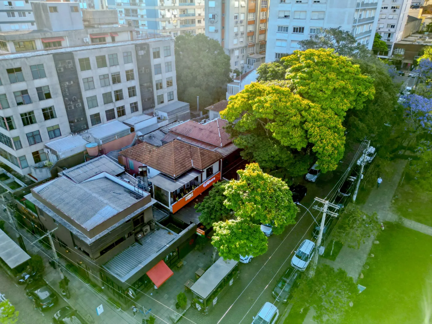 R$ 5.400.000 - PARC&Atilde;O - IM&Oacute;VEL COMERCIAL - 350M2 - LOCALIZA&Ccedil;&Atilde;O PRIVILEGIADA Rua Comendador Caminha Porto Alegre - 