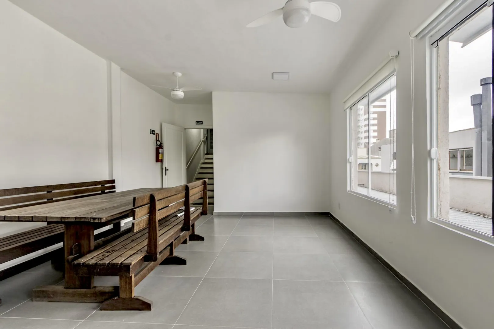 R$ 598.000 - LINDO APARTAMENTO GARDEN - 99M2 - 2 DORM - P&Aacute;TIO PRIVATIVO - 2 VAGAS Avenida Bagé Porto Alegre - 