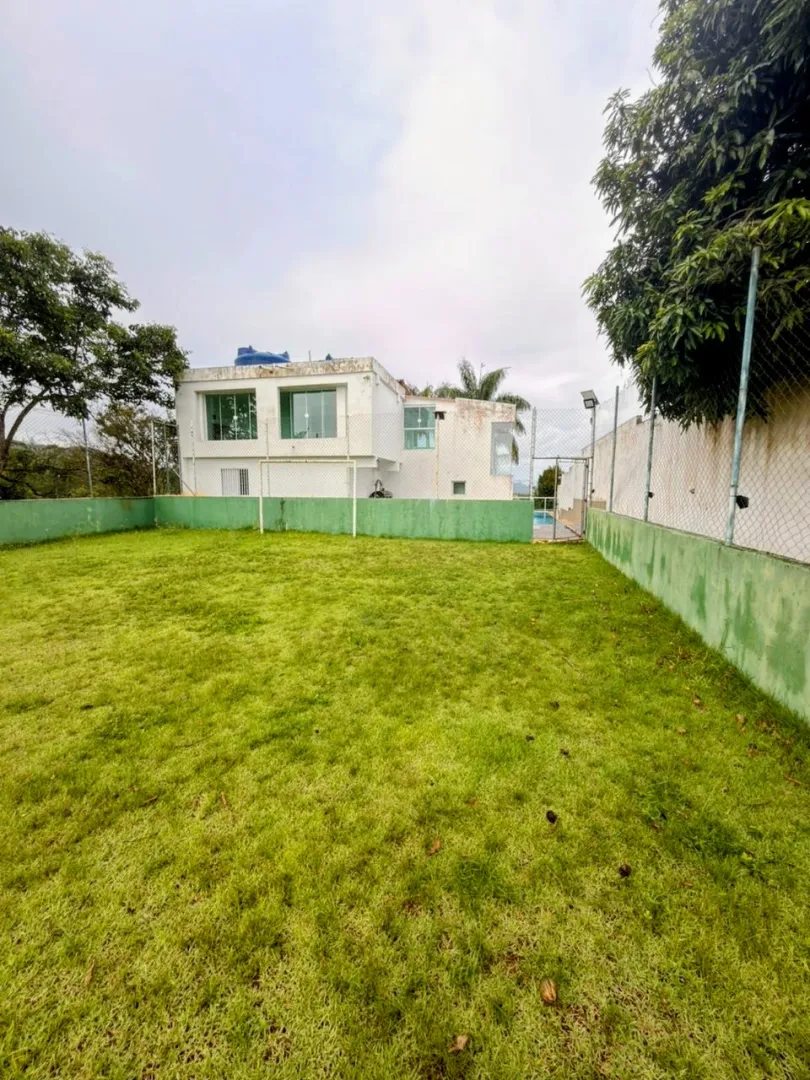 Sobrado com 5 su&iacute;tes e com piscina &agrave; venda no Parque Alpina  Igaratá - 