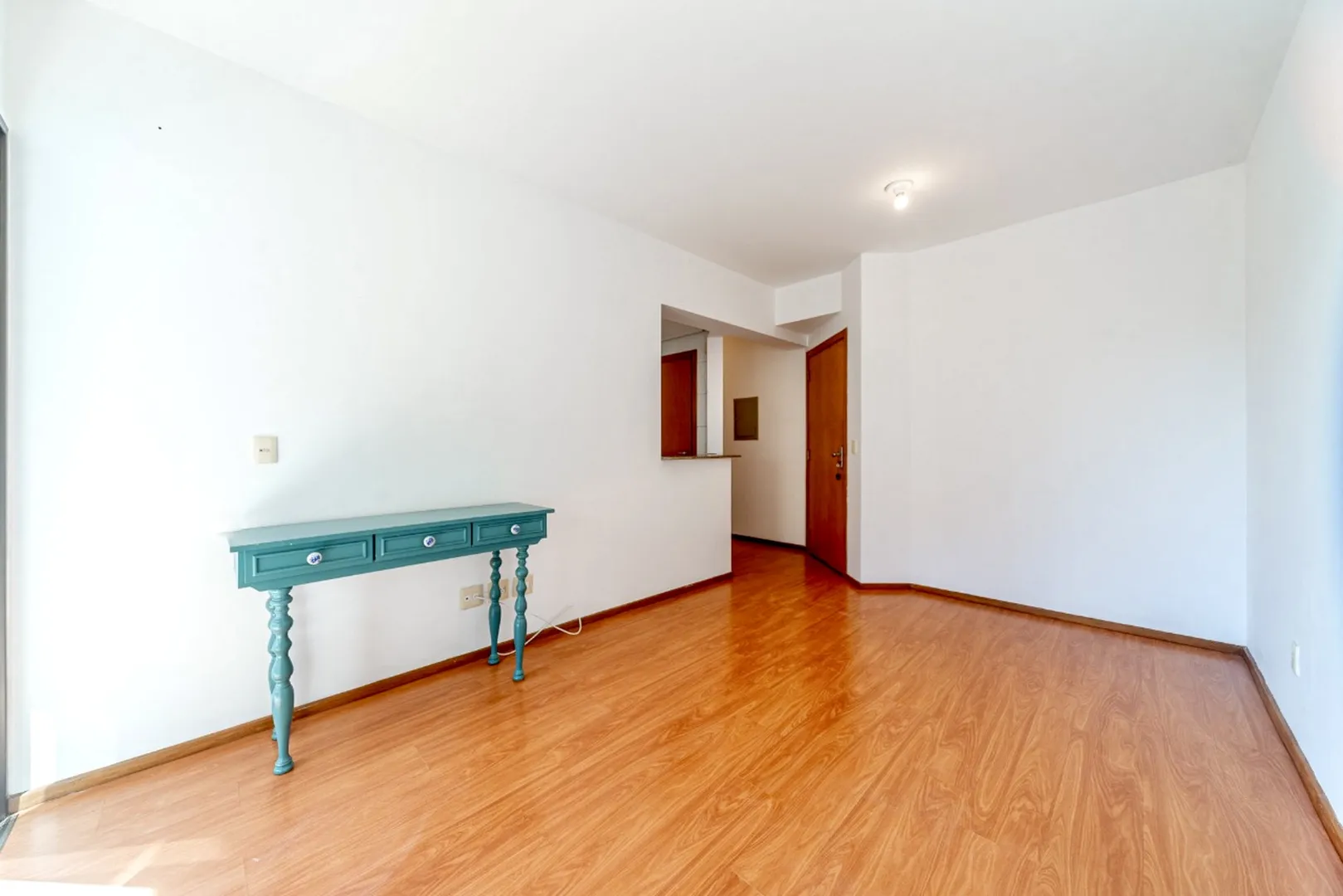 R$ 465.000 - &Oacute;TIMO APARTAMENTO - 51M2 - 1 DORM - SACAD&Atilde;O - 1 VAGA Rua Carvalho Monteiro Porto Alegre - 