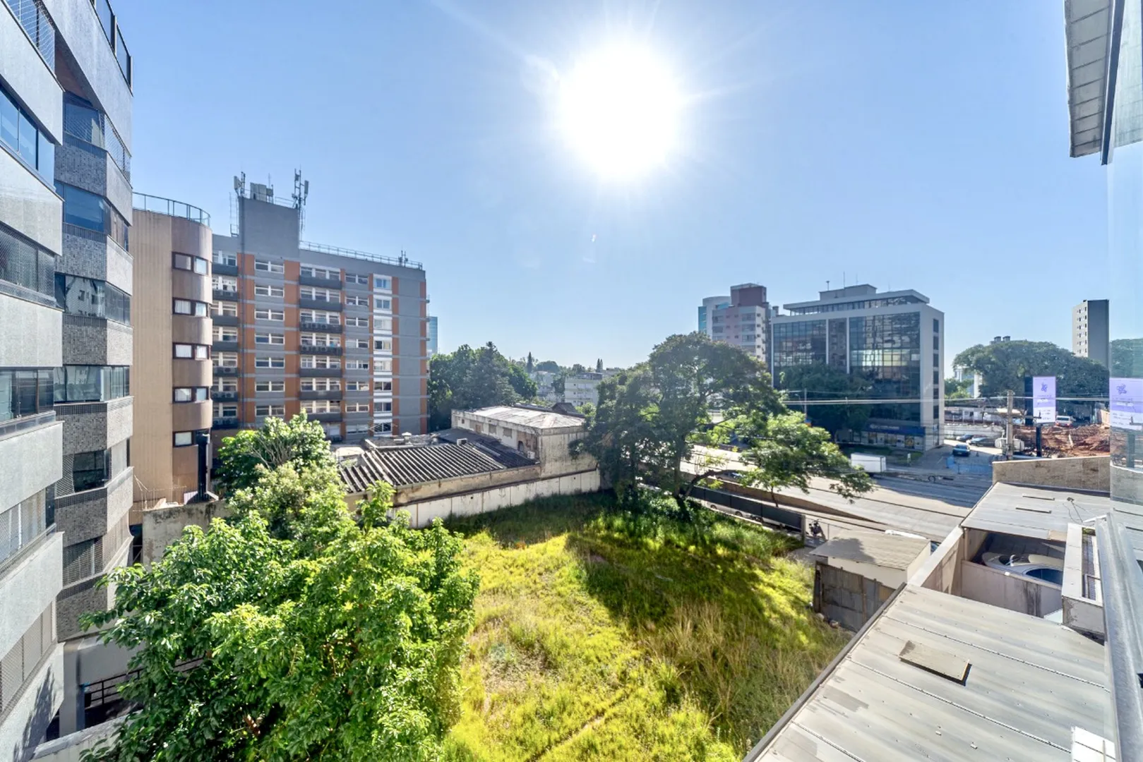 R$ 465.000 - &Oacute;TIMO APARTAMENTO - 51M2 - 1 DORM - SACAD&Atilde;O - 1 VAGA Rua Carvalho Monteiro Porto Alegre - 