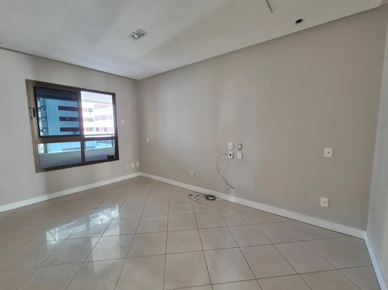 APARTAMENTO ALTO PADR&Atilde;O 4 QUARTOS 3 SU&Iacute;TES VARANDA PISCINA ACADEMIA &Agrave; VENDA NA PITUBA! Rua Ceará Salvador - 